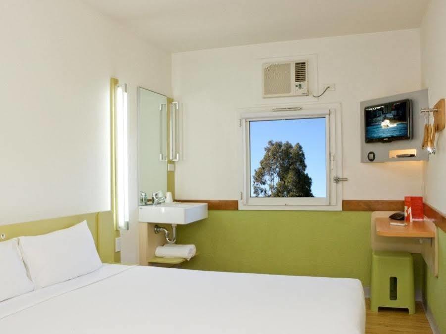 Ibis Budget Canberra Extérieur photo