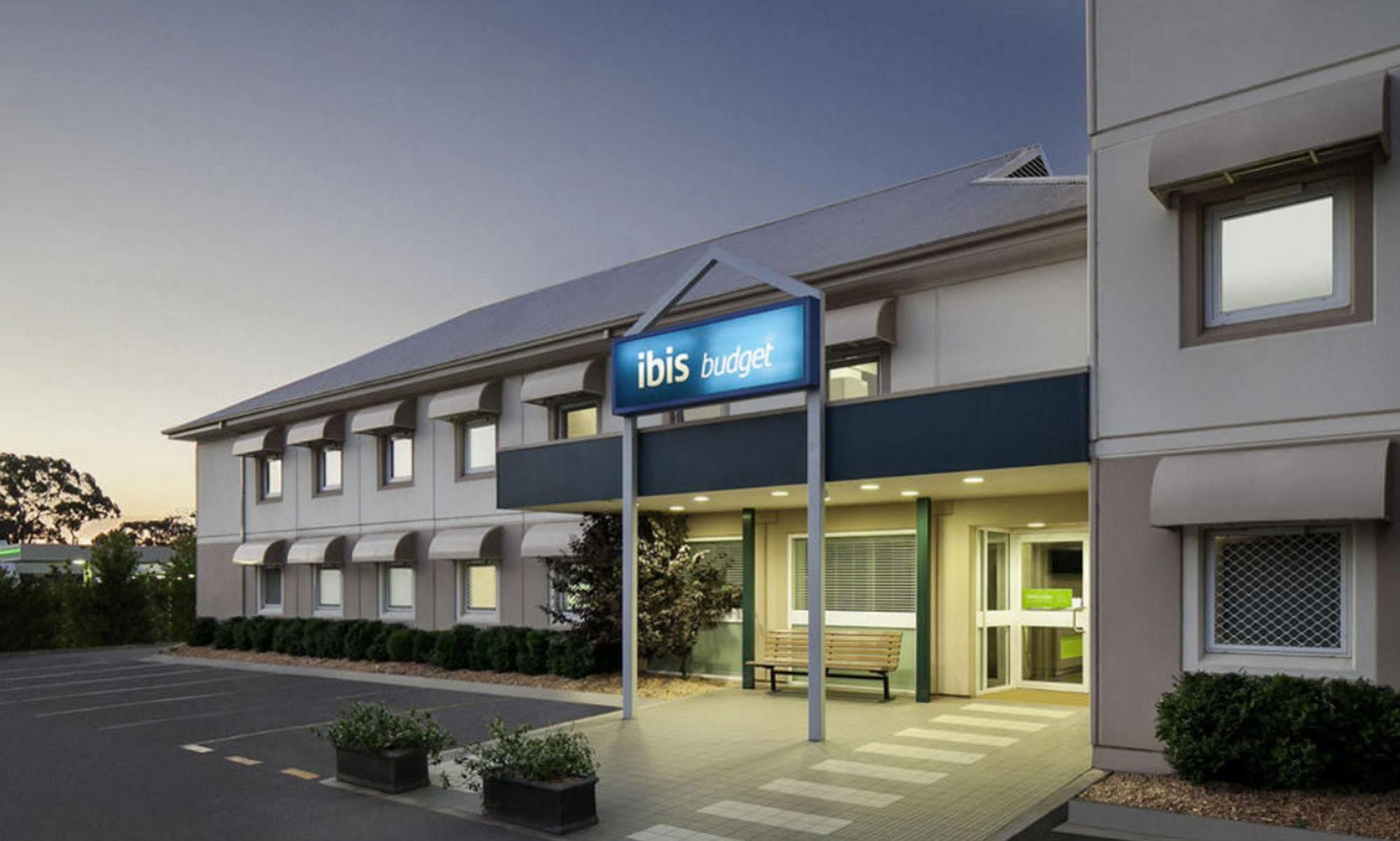 Ibis Budget Canberra Extérieur photo